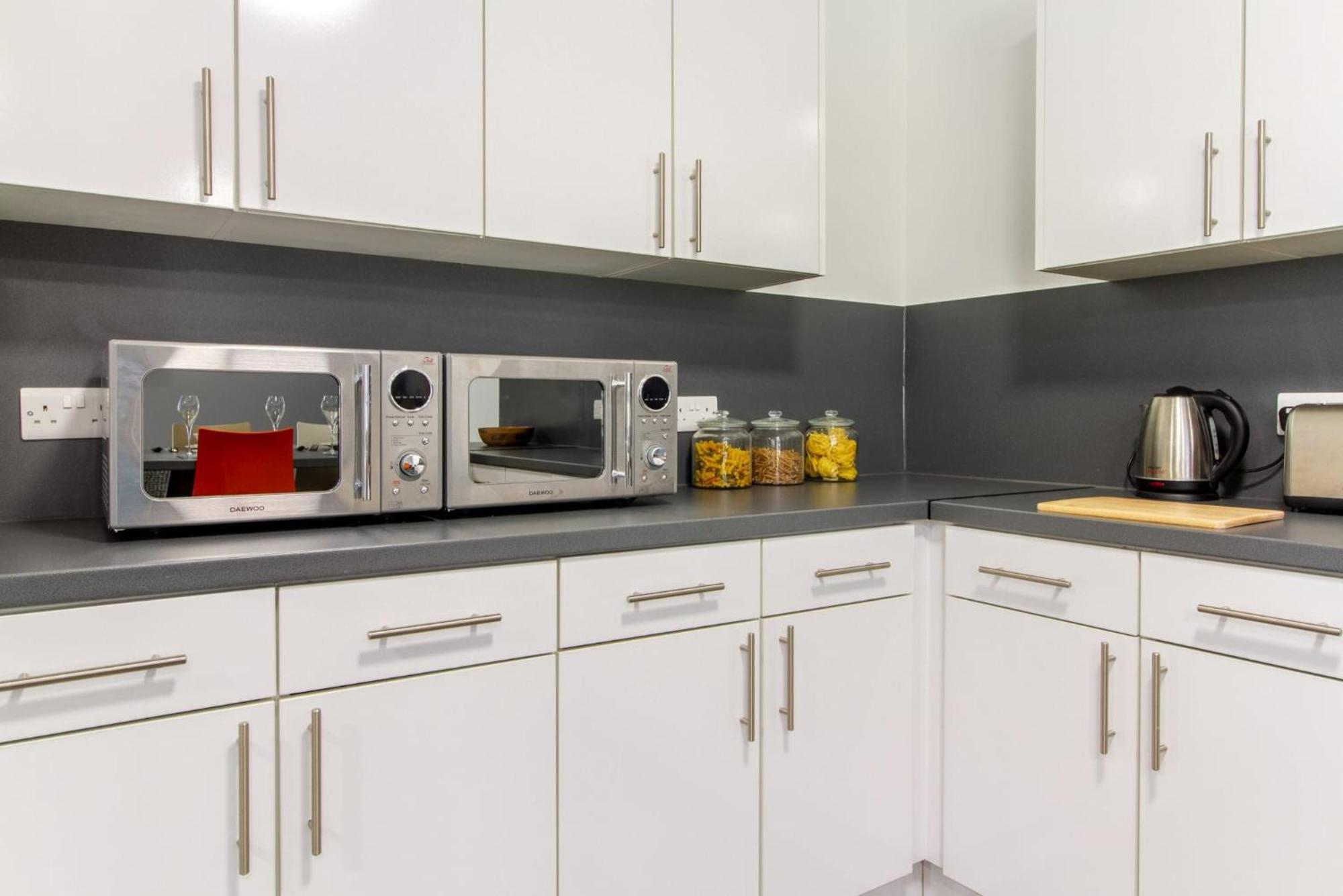 Exquisite Ensuites At The Croft Apartment *